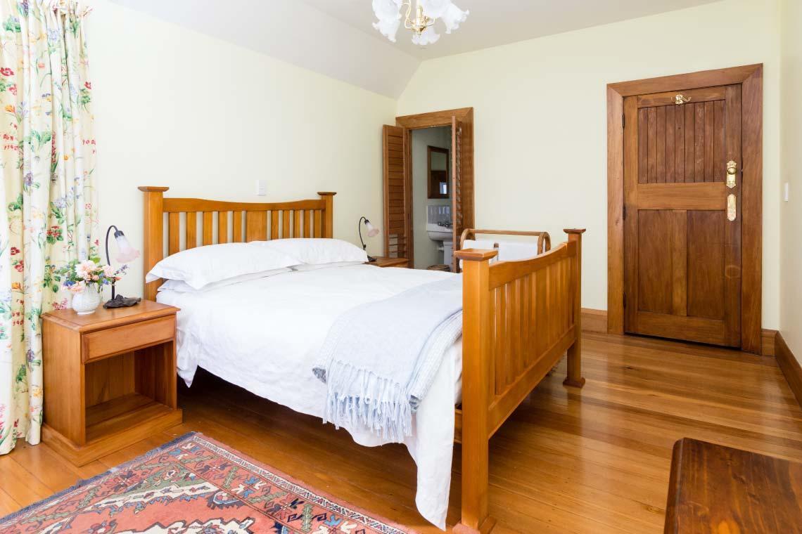 Melrose Bed And Breakfast Крайстчърч Екстериор снимка
